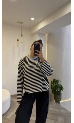 Siyah Çizgili Mavi Baskılı Sweatshirt - Kod: 1126