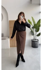 Tanya Asimetrik Kesim Düğme Detay Süet Etek - Acı Kahve