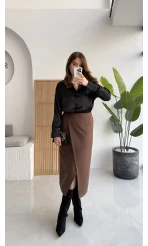 Tanya Asimetrik Kesim Düğme Detay Süet Etek - Acı Kahve