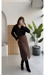 Tanya Asimetrik Kesim Düğme Detay Süet Etek - Acı Kahve