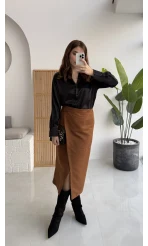 Tanya Asimetrik Kesim Düğme Detay Süet Etek - Camel