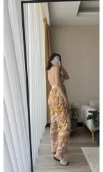 Turuncu Sırt Detay Tulum