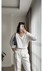 Valerie V Yaka Esnek Likralı Bluz Beyaz