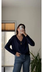 Valerie V Yaka Esnek Likralı Bluz Lacivert