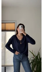 Valerie V Yaka Esnek Likralı Bluz Lacivert