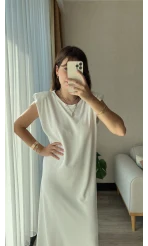 Vatkalı Beyaz Uzun Modal Elbise