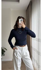 Yandan Büzgülü Lacivert Bluz