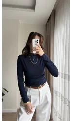 Yandan Büzgülü Lacivert Bluz