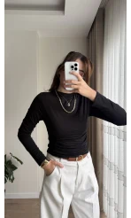 Yandan Büzgülü Siyah Bluz