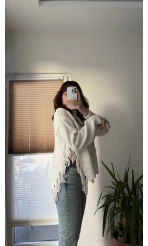 Yanlardan Püsküllü Kazak