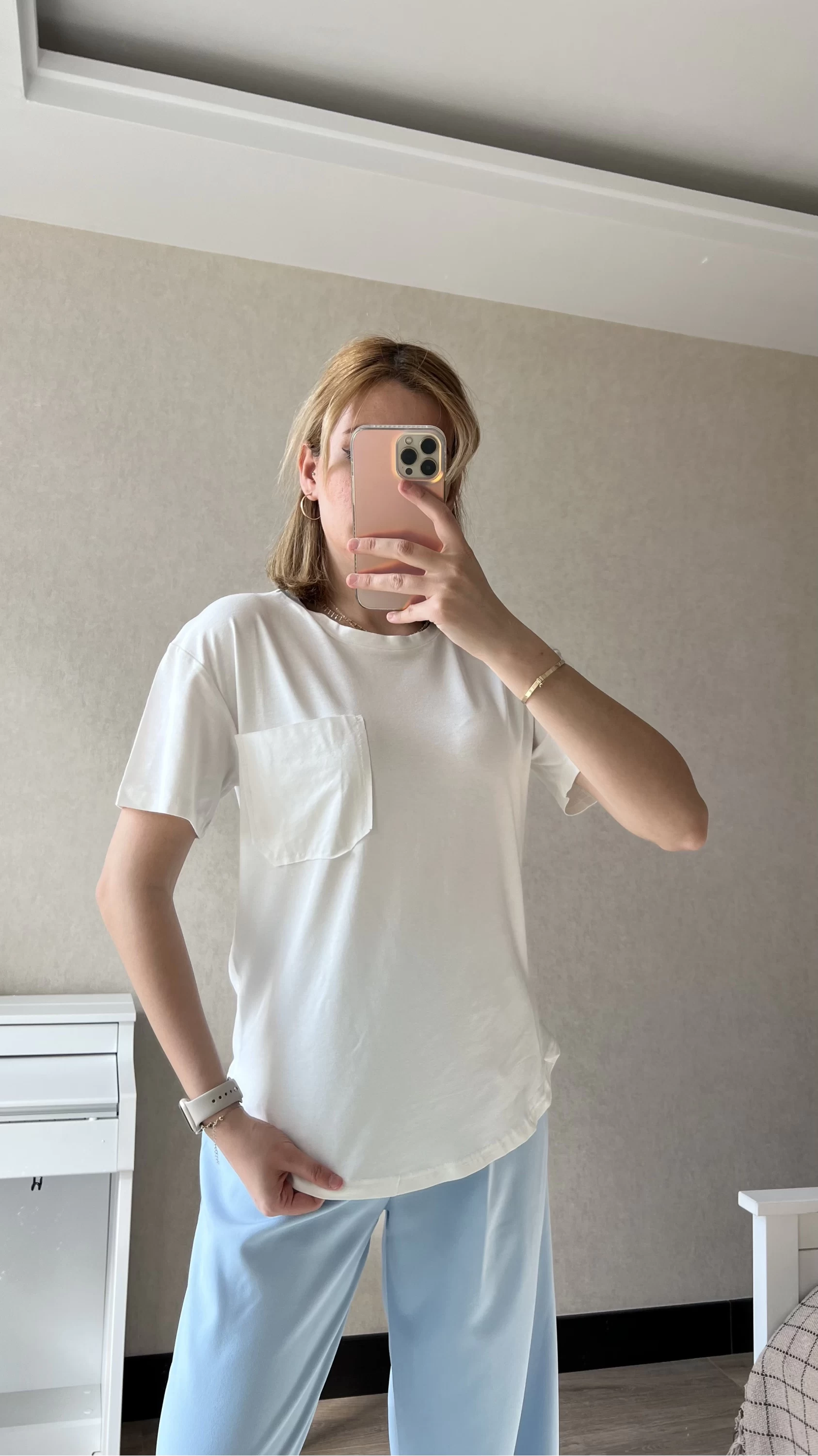 Basic Düz Beyaz Cepli T-Shirt