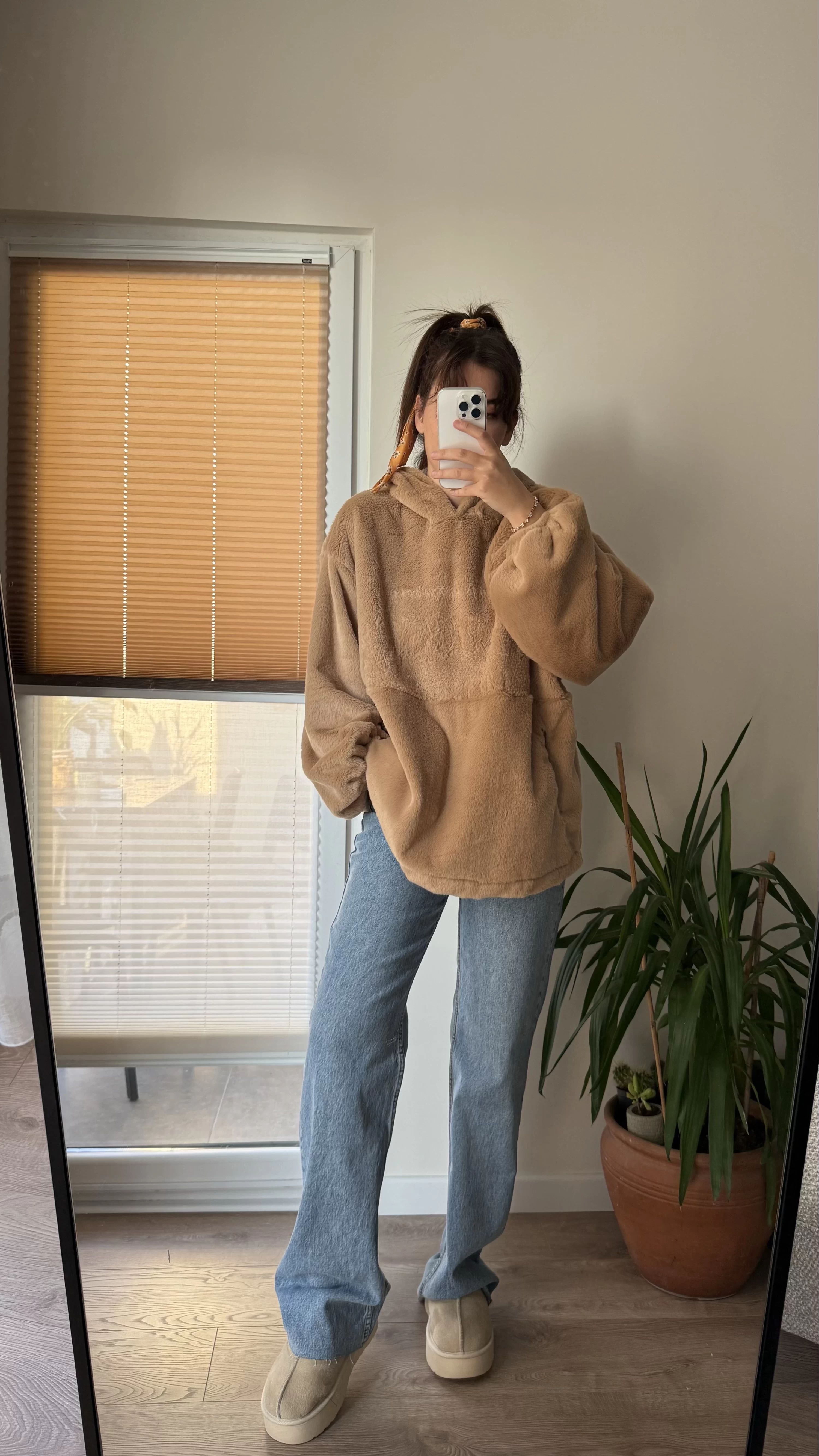 Cepli Peluş Uzun Kapüşonlu Sweatshirt Camel