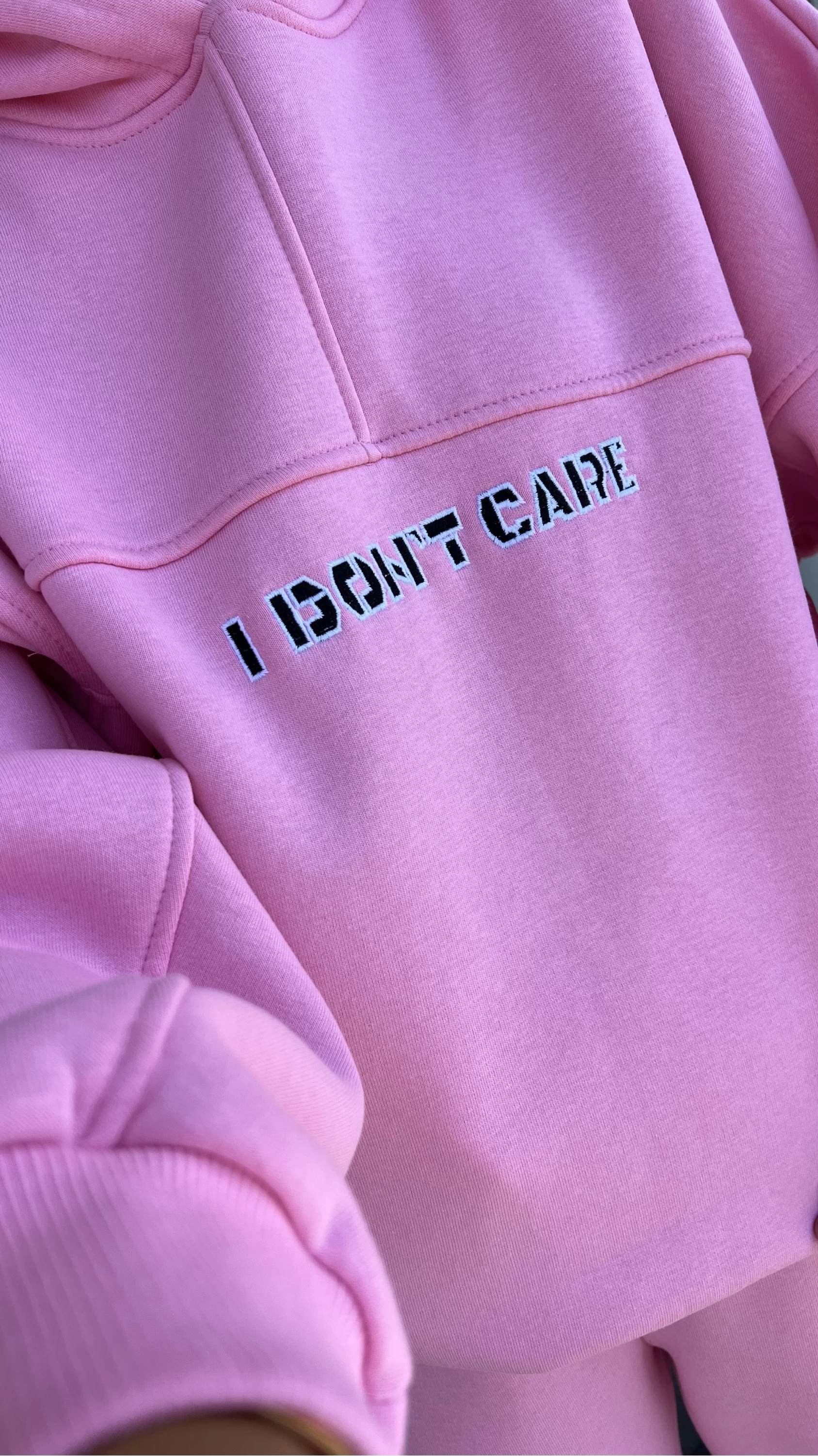 I Don’t Care Pembe Takım