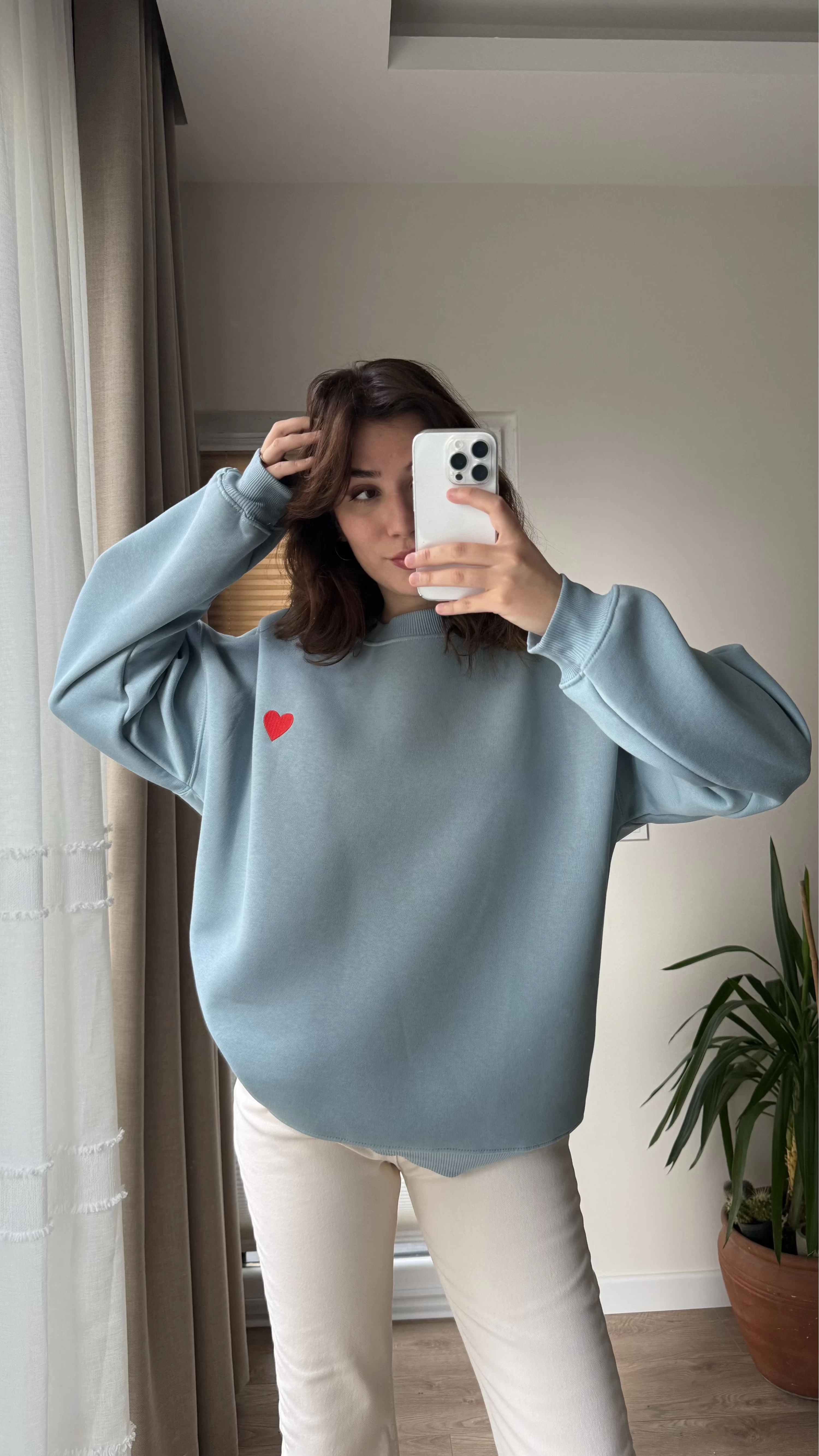 Kalp Nakışlı Sweatshirt Şardonlu Turkuaz