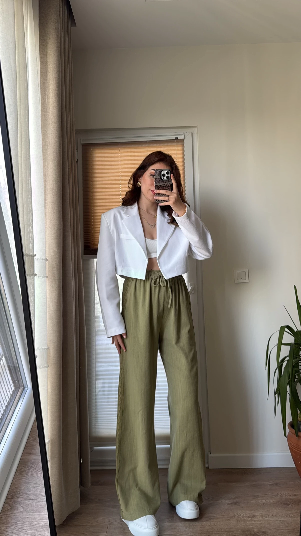 Kısa Crop Keten Astarlı Ceket Beyaz