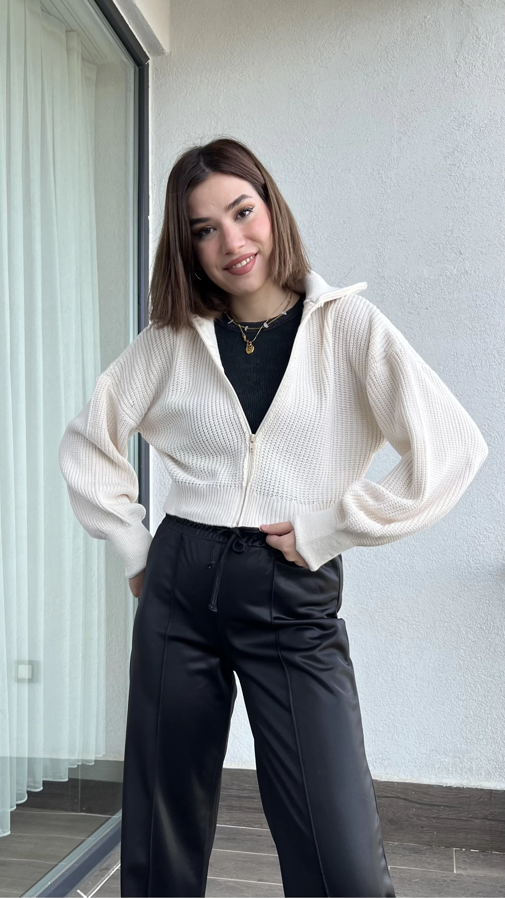 Krem Triko Fermuarlı Hırka