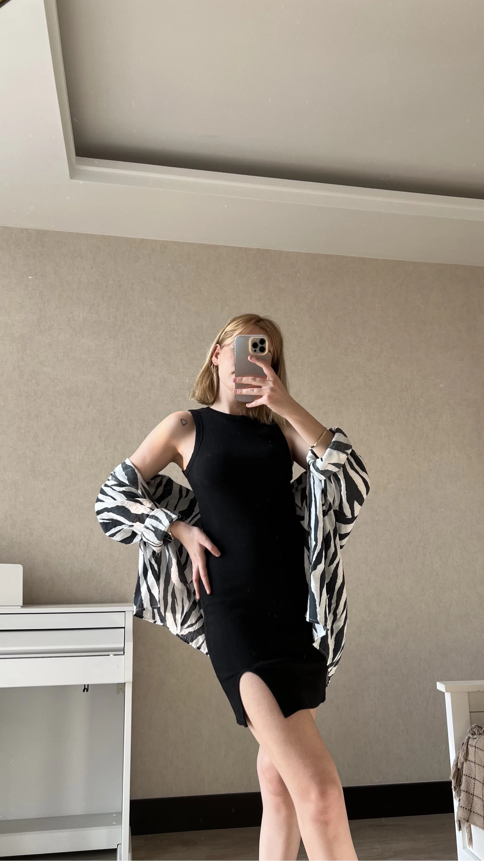 Laura Fitili Siyah Elbise