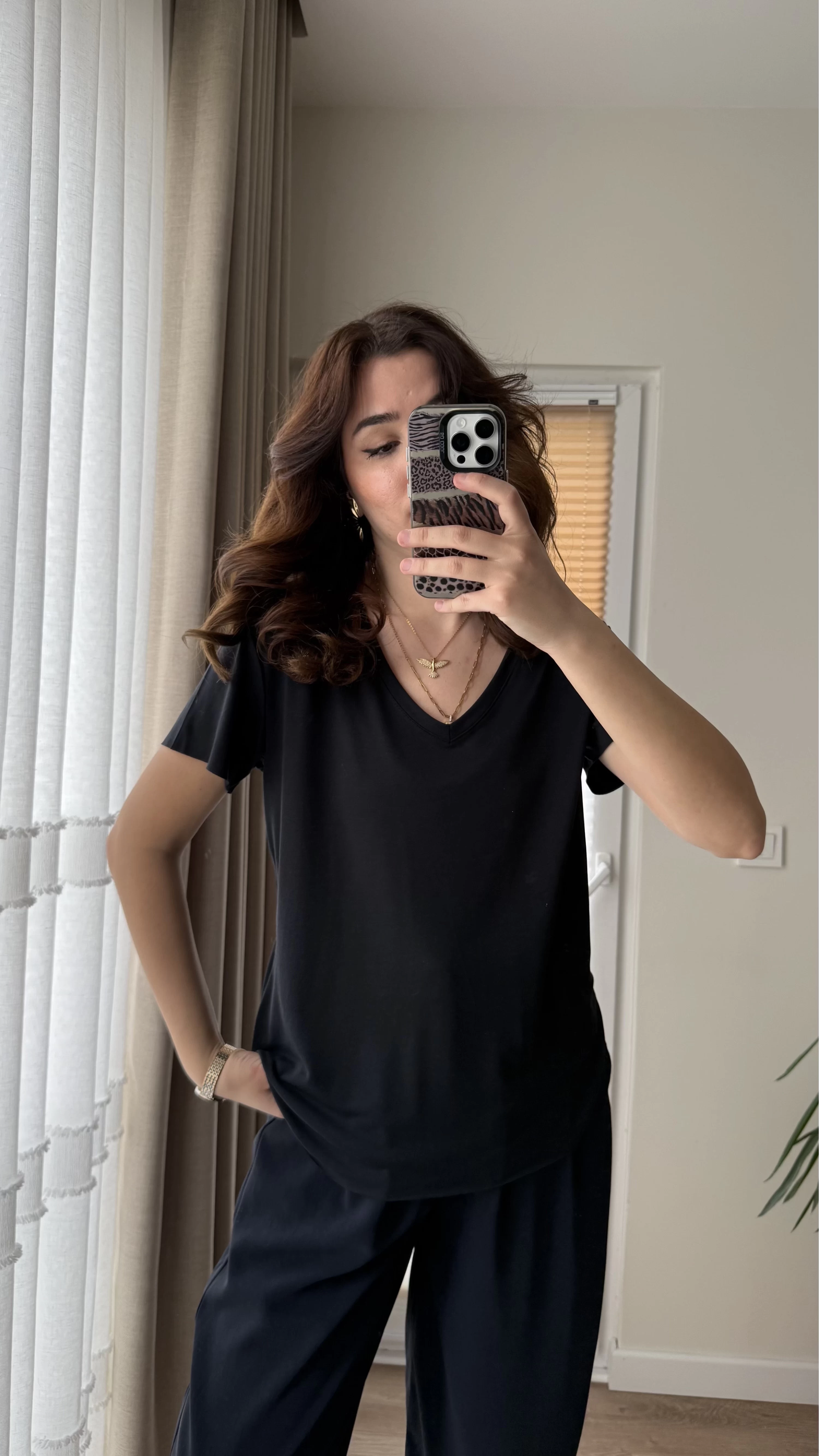 Modal Oys Etiketli V Yaka T-Shirt Küllü Siyah