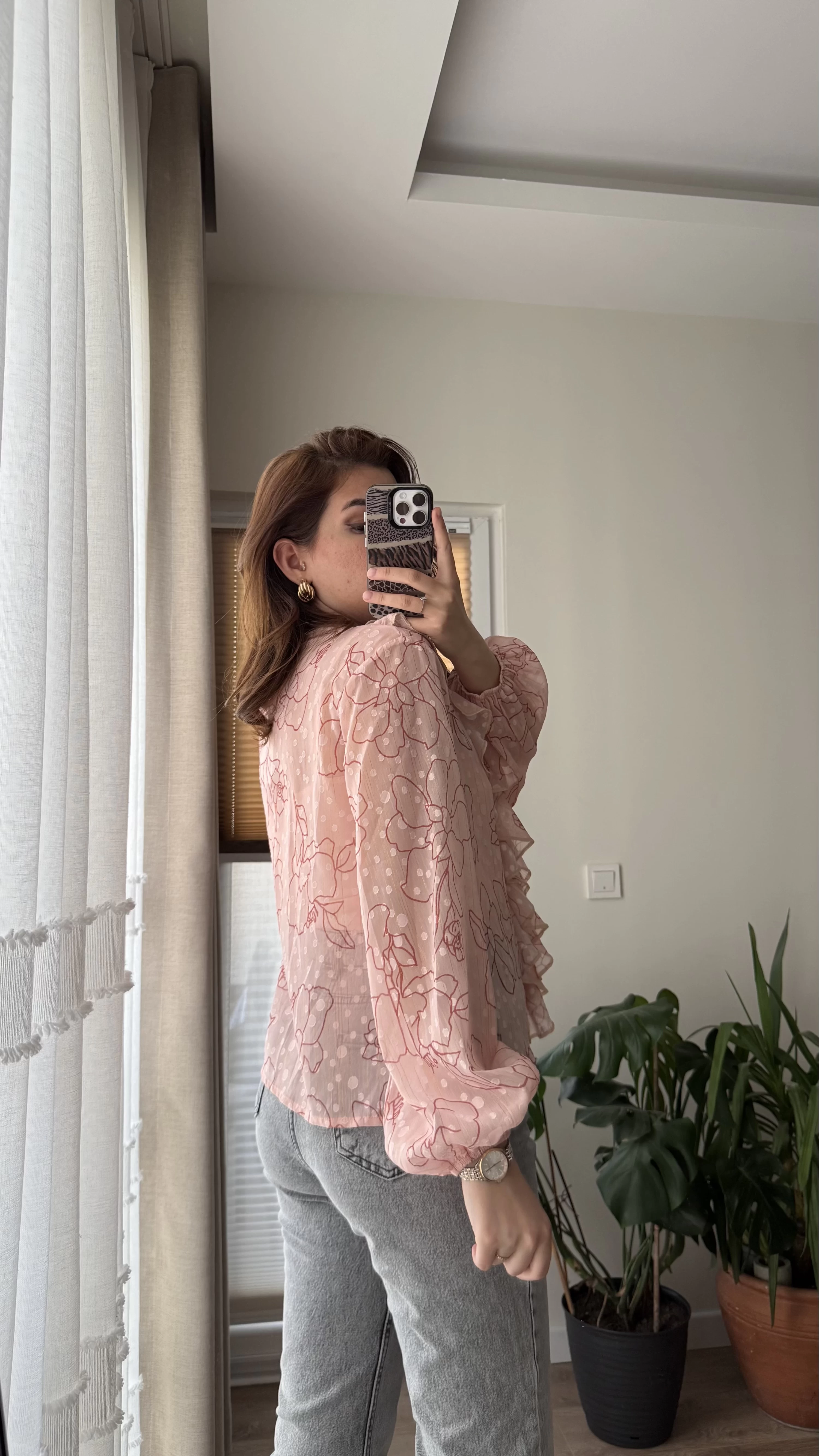 Şifon Fırfır Detay Bluz Pembe
