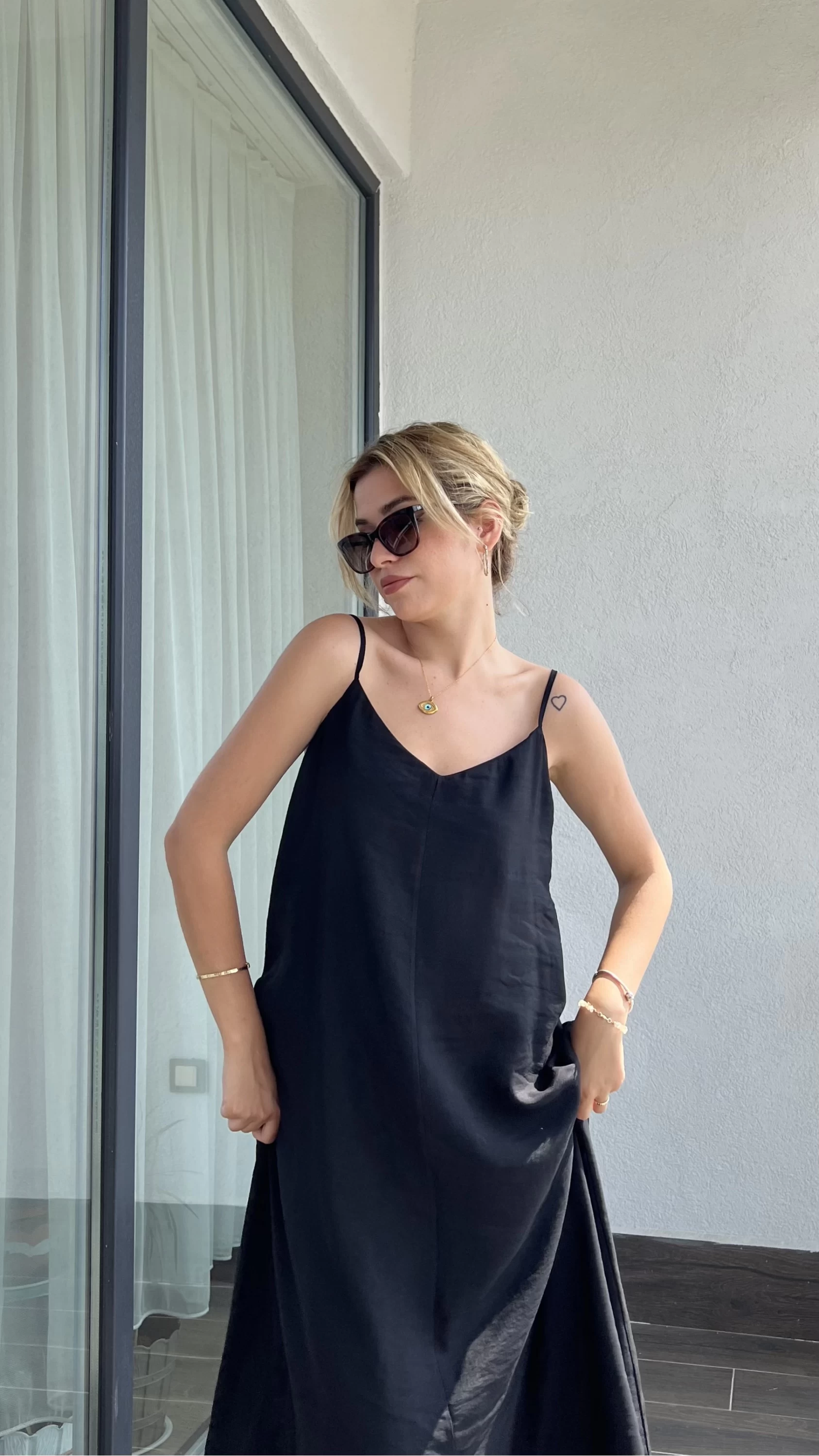 TENSEL Oversize Siyah Askılı Elbise
