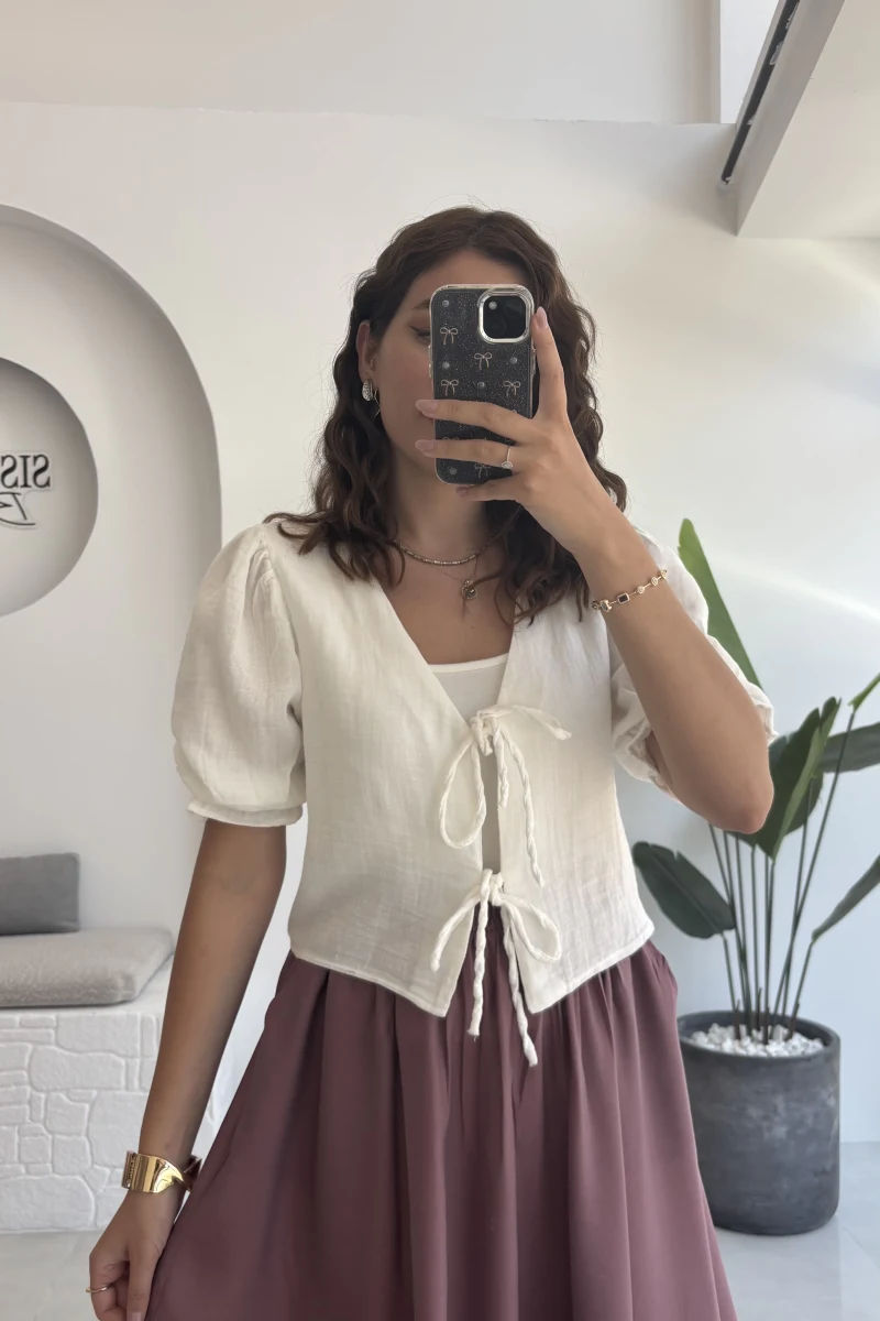 1017 - Arin Kolu Lastik Detay Bluz - Kırık Beyaz