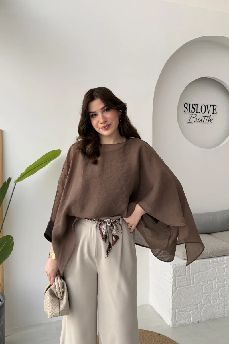 Ön Sipariş - Uçuşan Pelerin Bluz - Kahverengi - Kod: 5026
