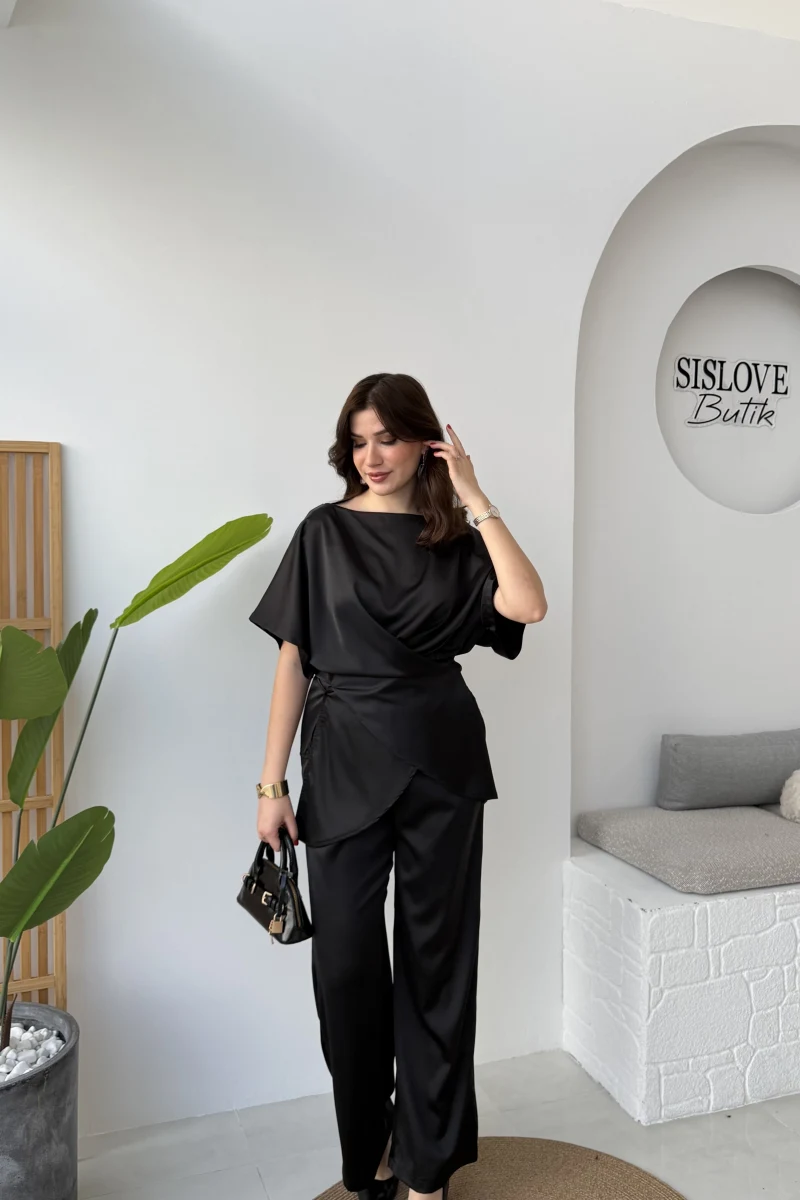 Elodia Kısa Kol Bağlamalı Saten Takım - Siyah