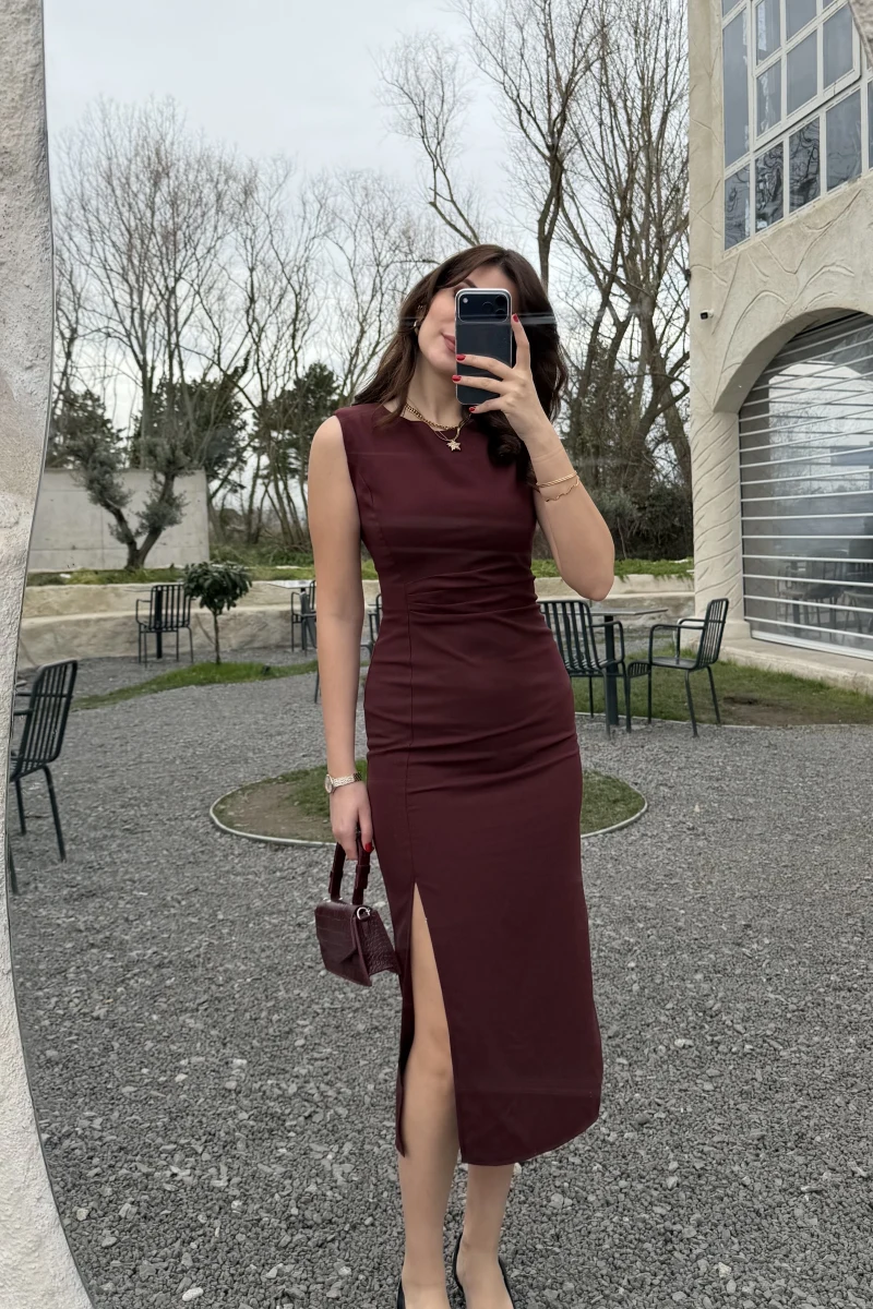 Jenny Pile Detay Yırtmaçlı Sıfır Kol Elbise - Bordo - Kod: 0572