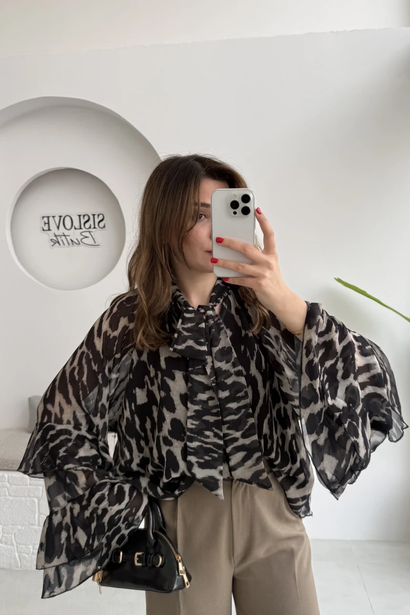 Velma Fular Bağlamalı Desenli Şifon Bluz - Siyah - Kod: 5024