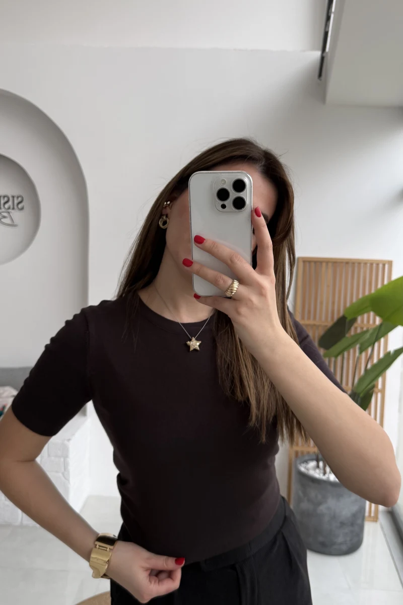 Dilvin Bisiklet Yaka Kısa Kol Triko Bluz - Koyu Kahve - Kod: 10779