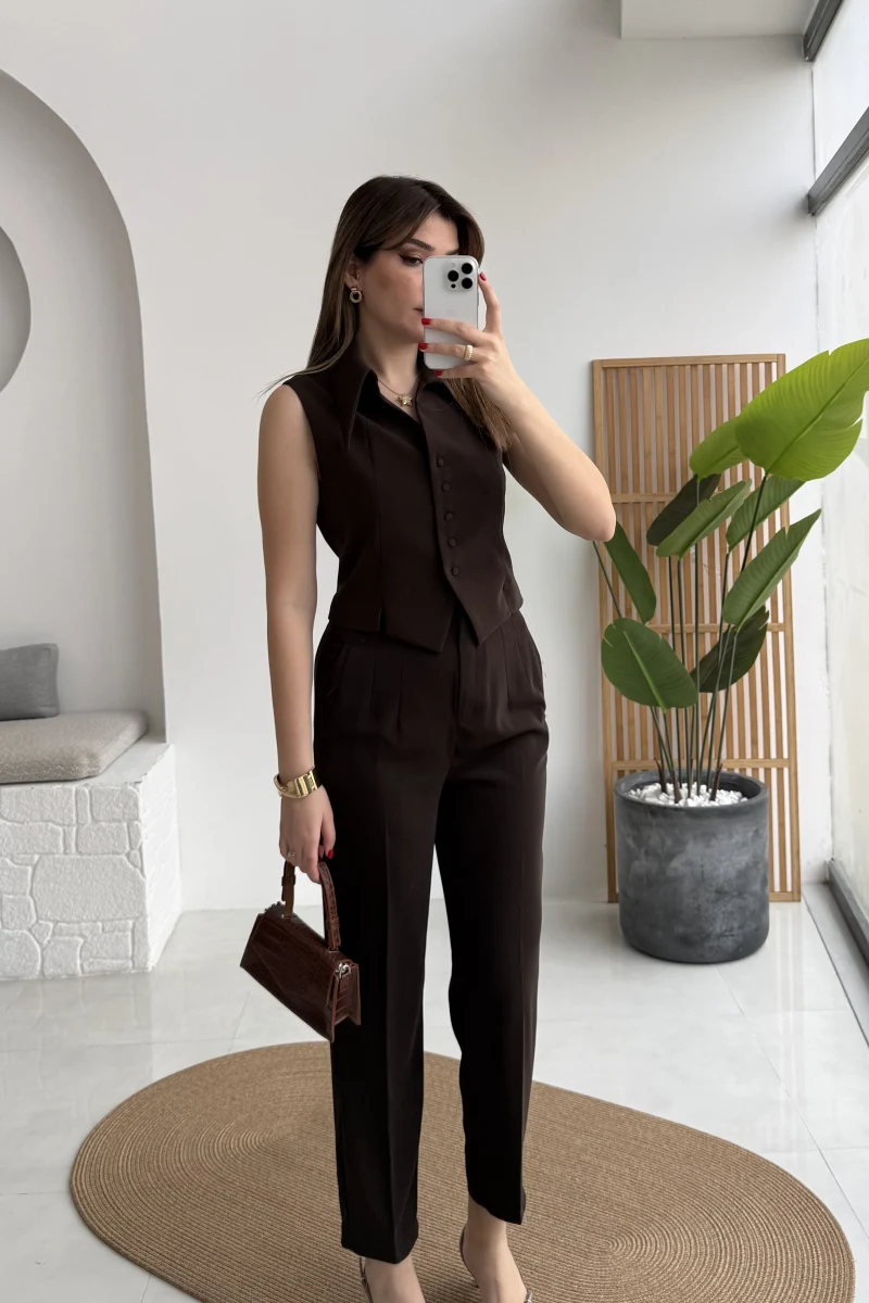 Caterina Sivri Yaka Yelek-Pantolon Takım - Acı Kahve - Kod: 8895