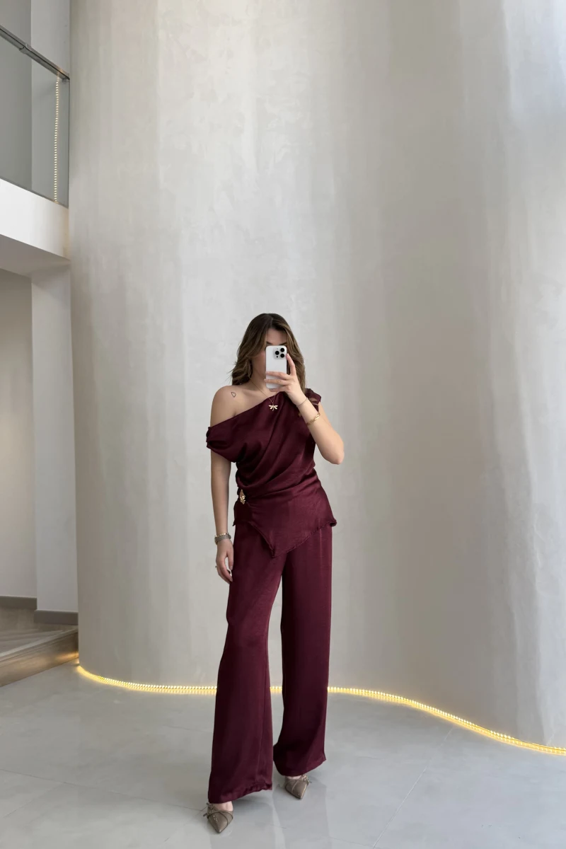 Destino Aksesuar Detay Sıfır Kol Saten Takım - Mürdüm