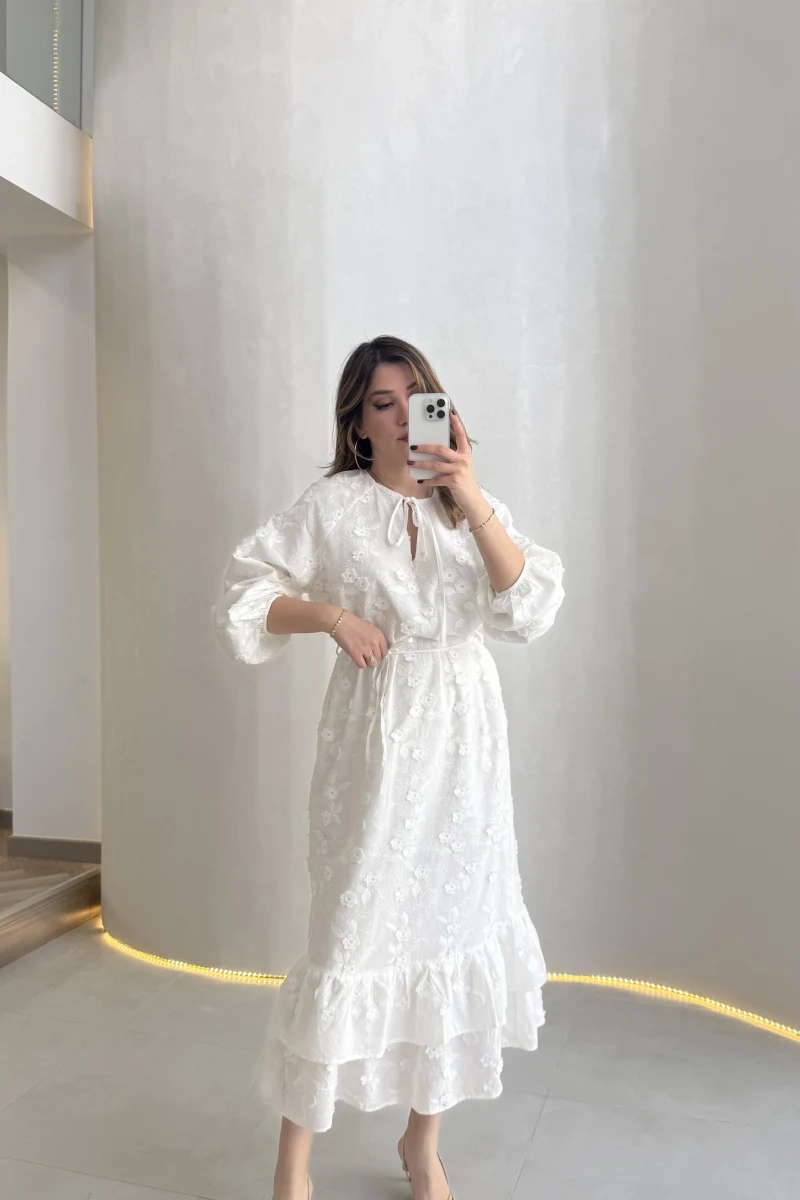 Çiçek Nakış Detaylı Bağcıklı Astarlı Elbise - Ekru - Kod: 8100