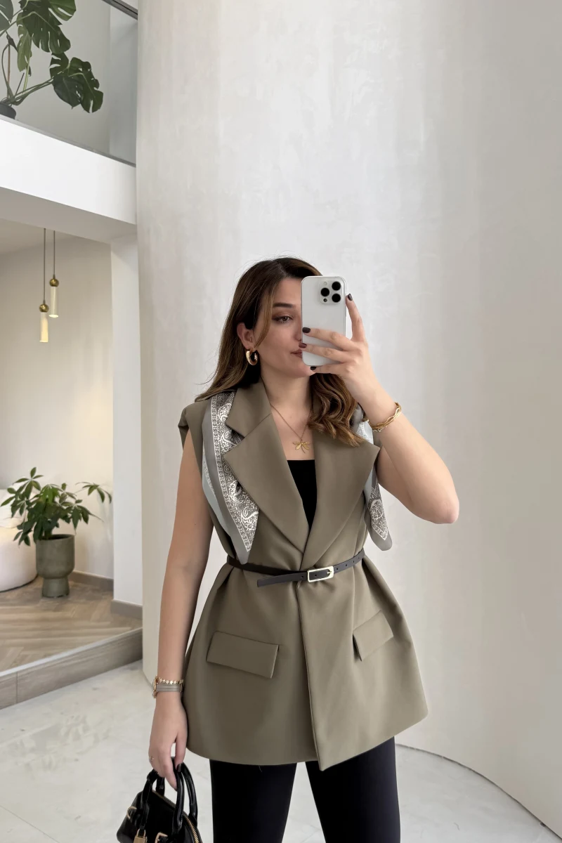 Sapphire Fular Detaylı Vatkalı Kemerli Yelek - Haki - Kod: 7708