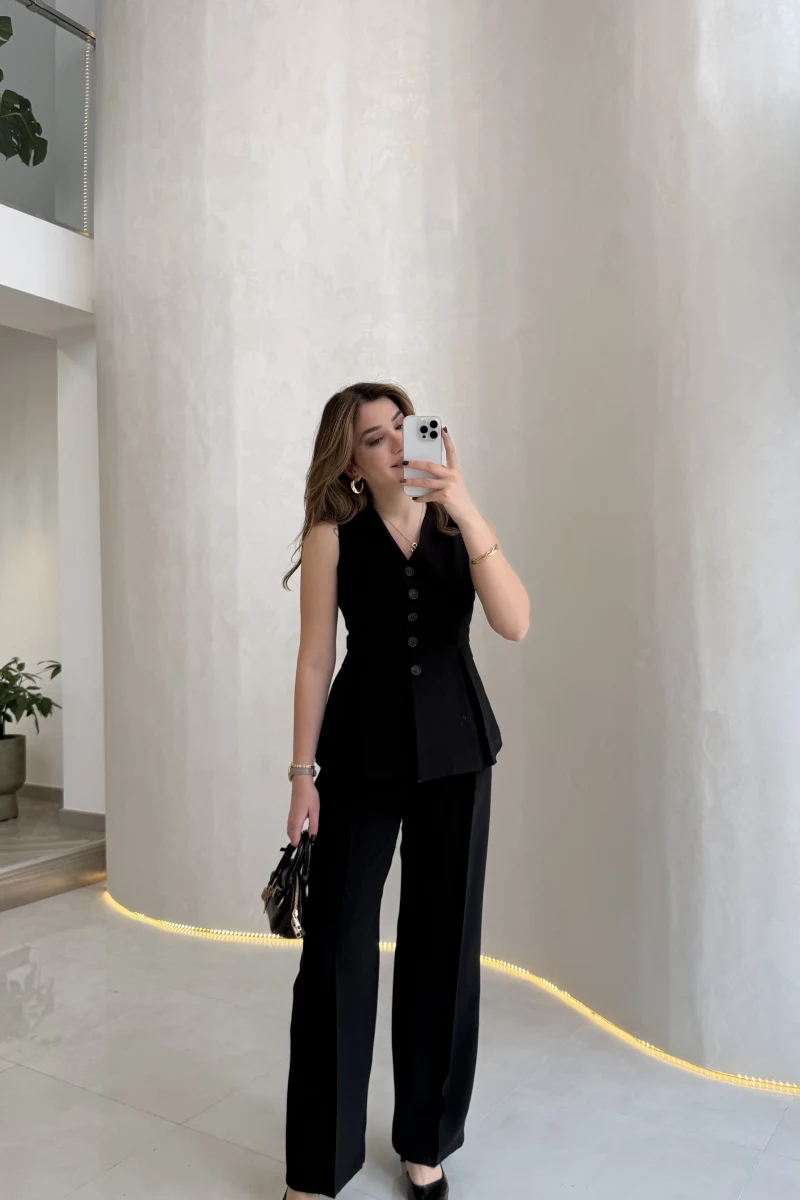 Lumiere Bele Oturan Sıfır Kol Düğmeli Takım - Siyah - Kod: 9041