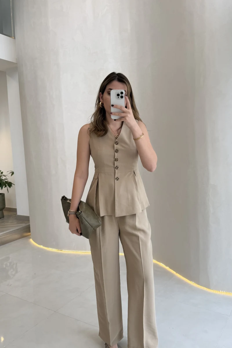 Lumiere Bele Oturan Sıfır Kol Düğmeli Takım - Vizon - Kod: 9041