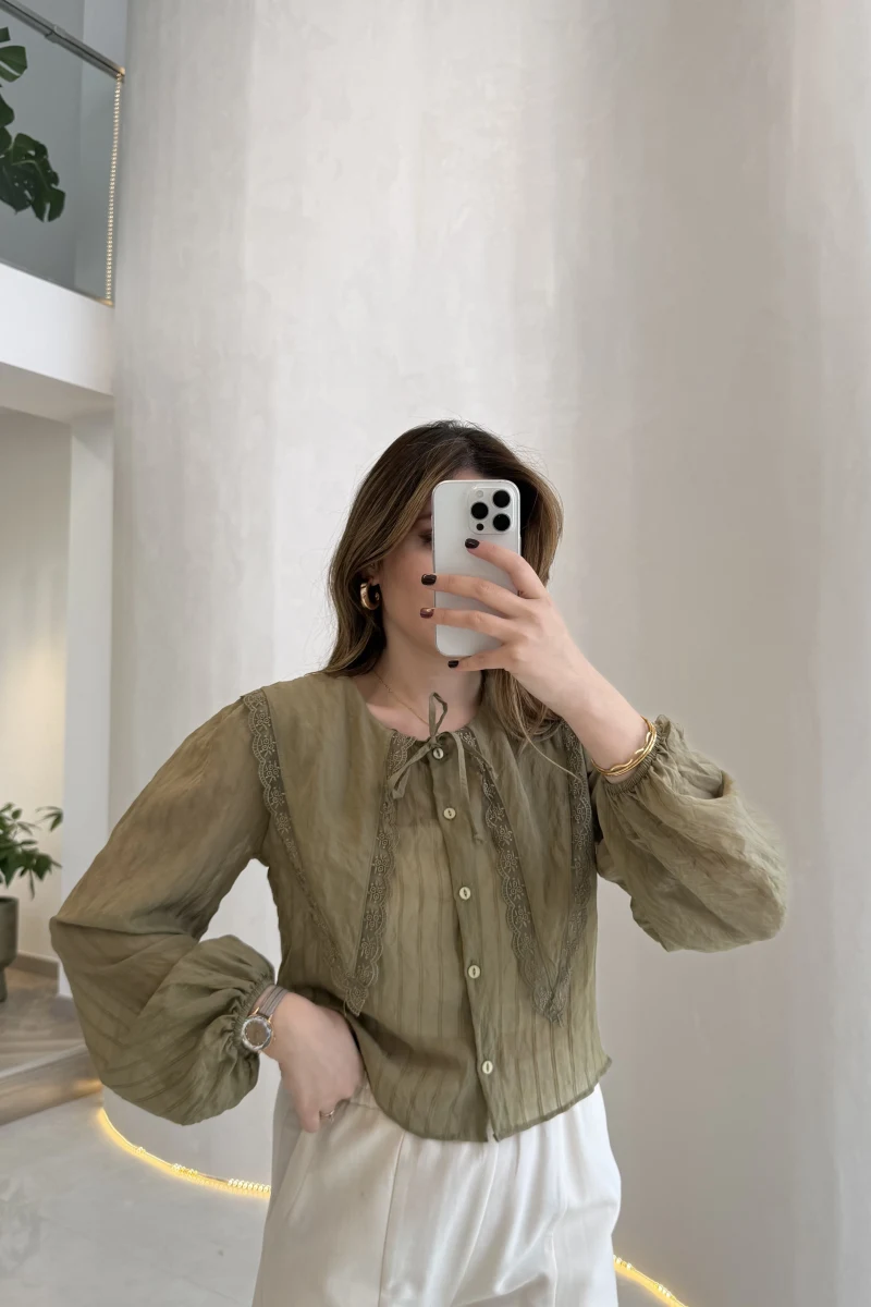 Tesoro Bebe Yaka Dantel Bluz - Haki - Kod:2223