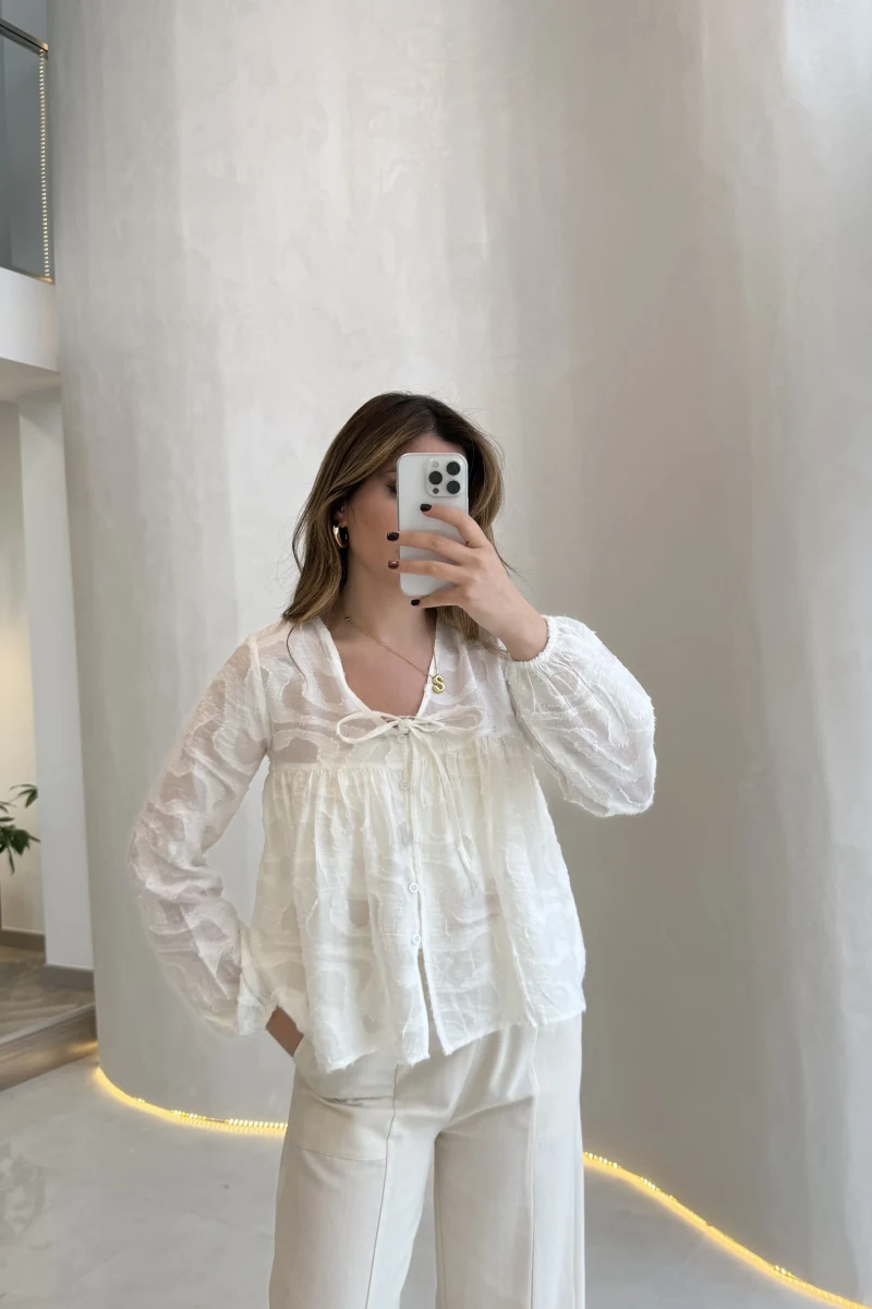 Elera Püskül Dokulu Bağlamalı Gömlek - Ekru - Kod: 2248