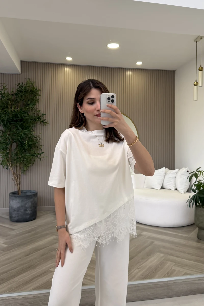 Dyla Dantel Detay Kısa Kol T-shirt - Ekru