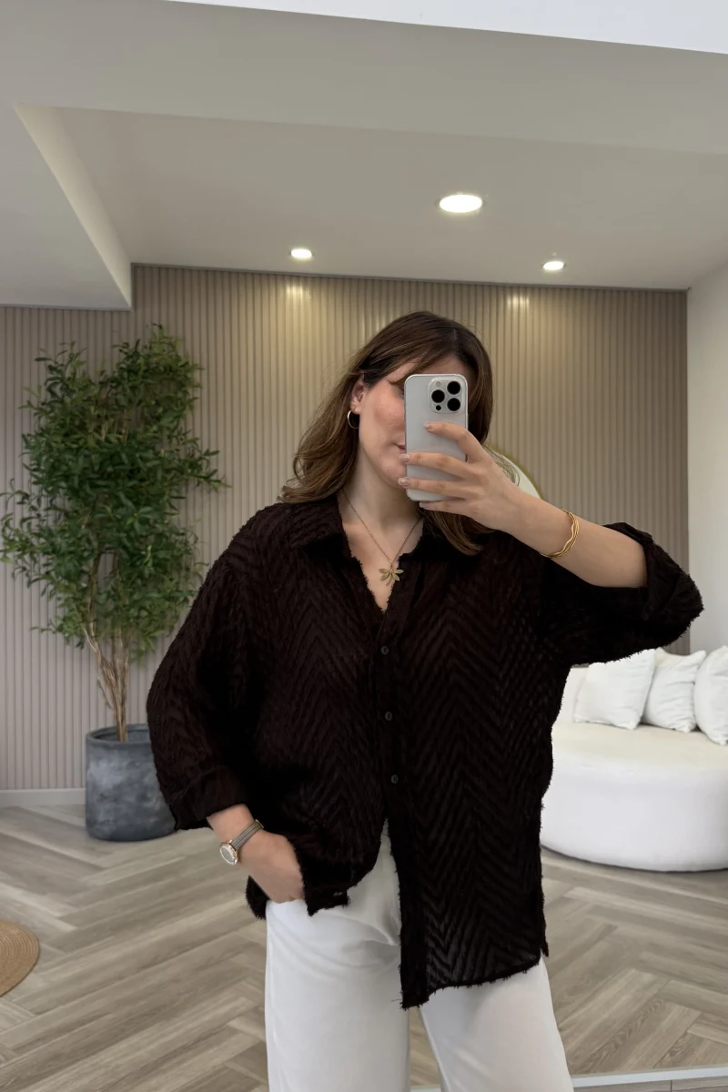 Geraldine Püsküllü İnce Uzun Gömlek - Kahverengi - Kod: 2252