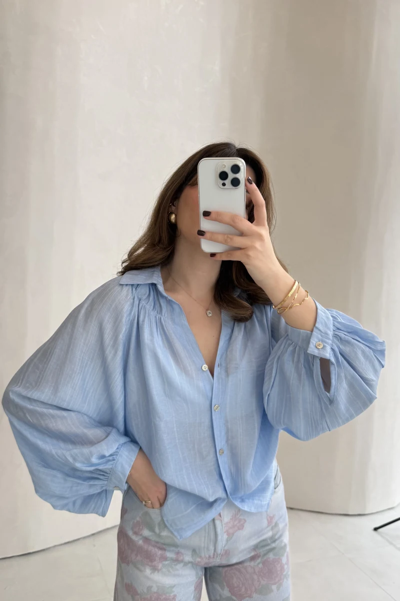 Sweden Yakası Gipeli Balon Kol V Yaka Çizgili Gömlek - Mavi - Kod: 580768