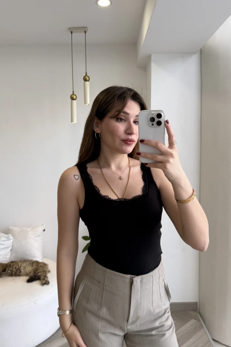 Dantel Detay Kalın Askılı Body - Siyah - Kod: 1053