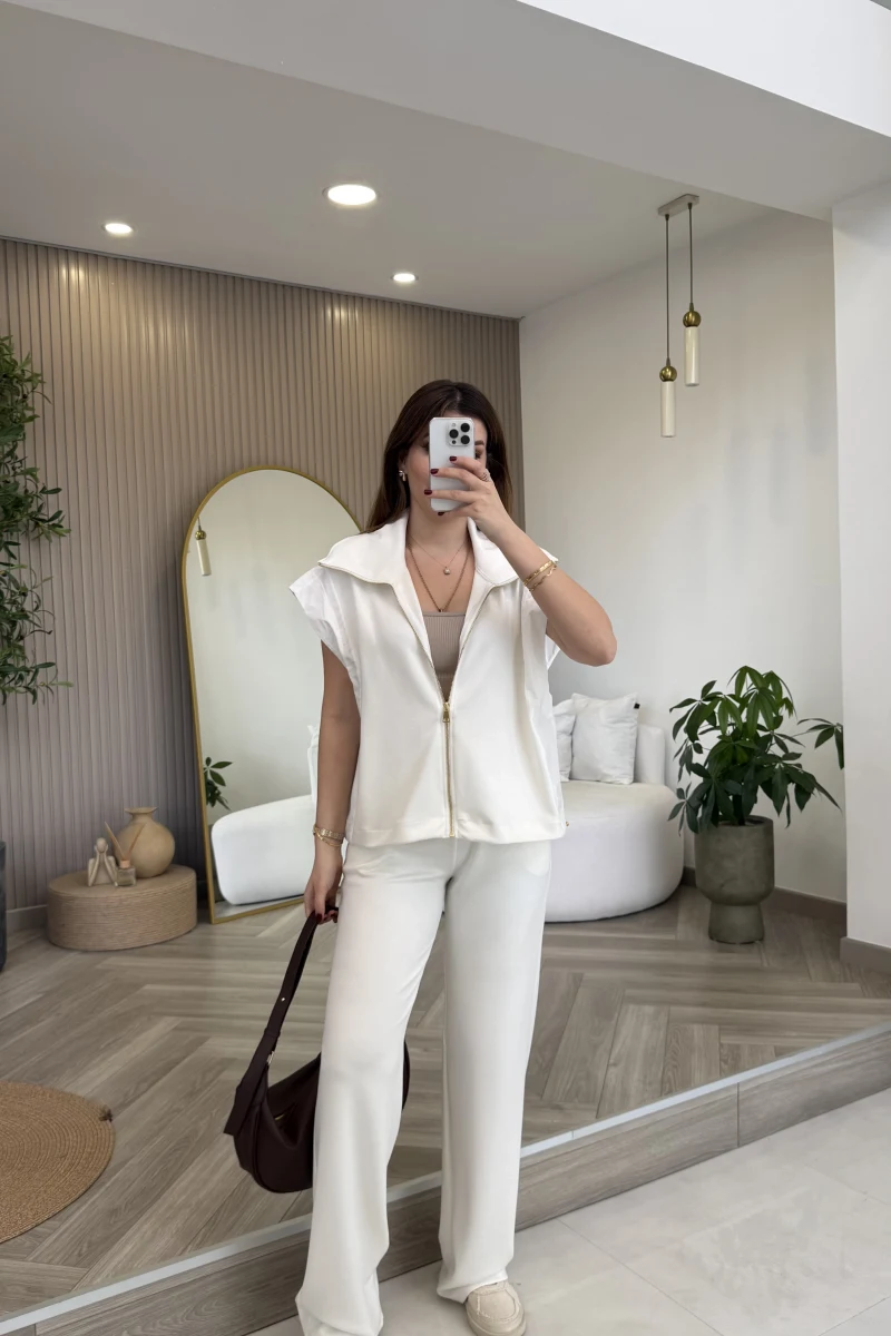 Gold Detaylı Paraşüt Kumaşlı Yelek Eşofman Takım - Ekru - Kod: 4110