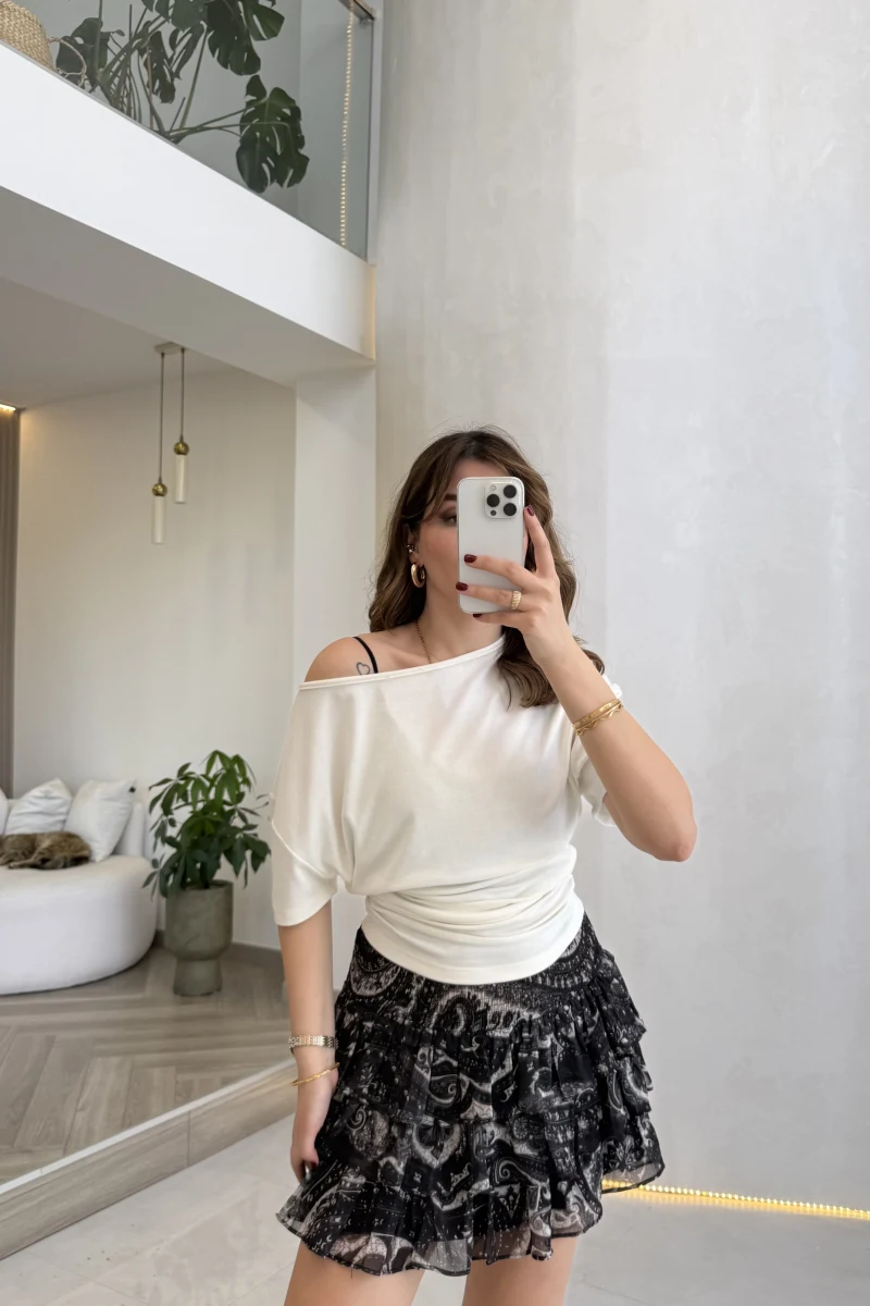 Desenli Fırfırlı Mini Şifon Etek - Siyah - Kod: 01237