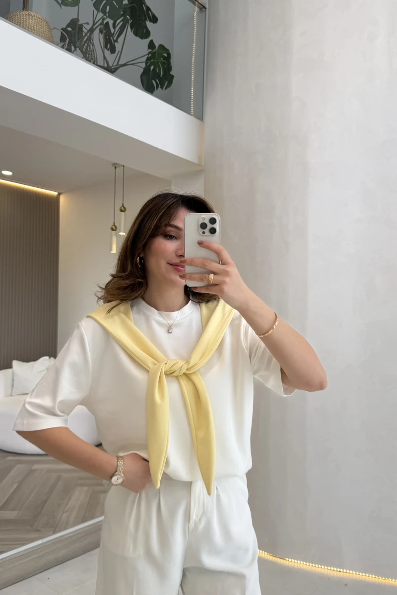Sawa Fular Detay T-Shirt - Sarı - Kod: 1094