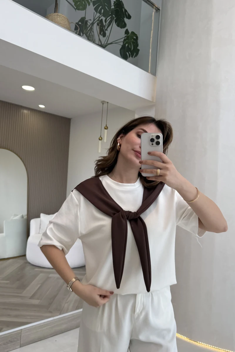 Sawa Fular Detay T-Shirt - Kahverengi - Kod: 1094