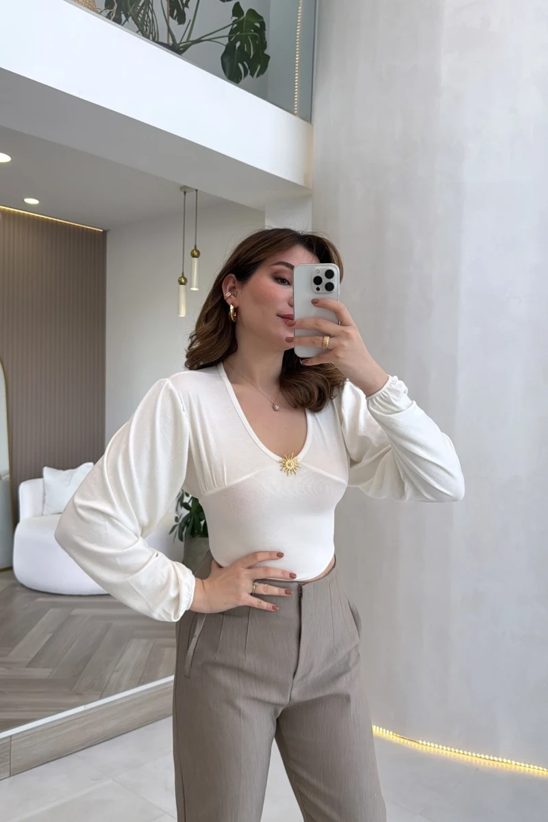 Sun Aksesuar Detay Bağlamalı Bluz - Ekru - Kod: 1032