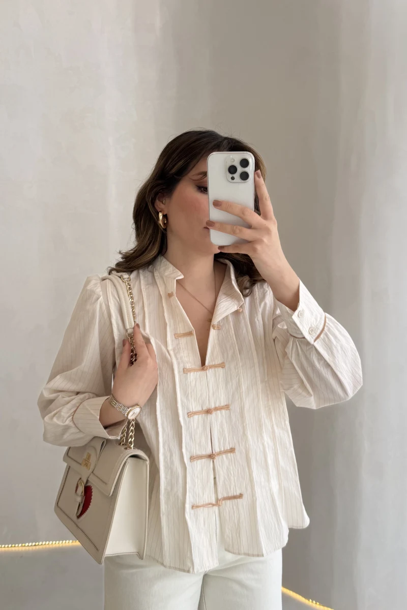Bridgerton Serisi Çizgili Gömlek - Ekru - Kod: 0949