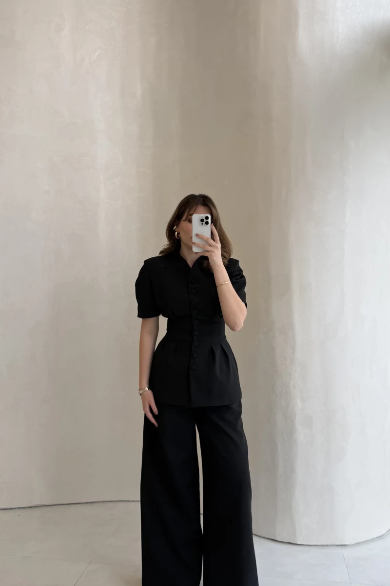 Noir Bel Detay Balon Kol Vatkalı Düğmeli Takım - Siyah