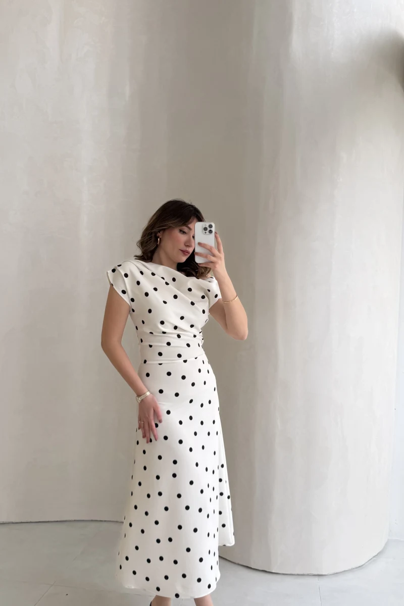 Saskia Bel Detay Puantiye Desenli Kloş Elbise - Ekru - Kod: 8708